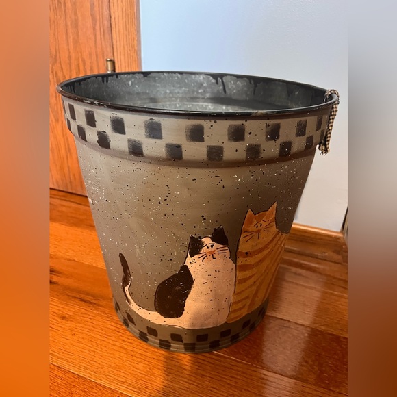 Primitive Hand-Painted Cats Metal Pail - Beautiful!! - Picture 6 of 7